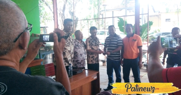 Menjaga Alam dengan Gerakan Orang Tua Asuh Pohon (GOTAP)