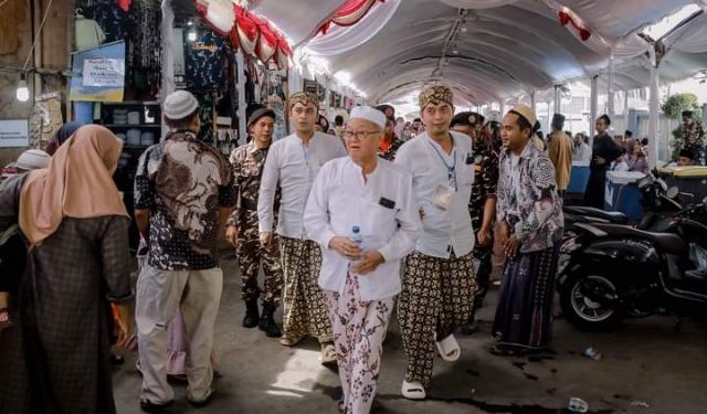 Gus Baha Isi Mauidhoh Hasanah jama’ah Hataman Binnadhor di Haul Kajen