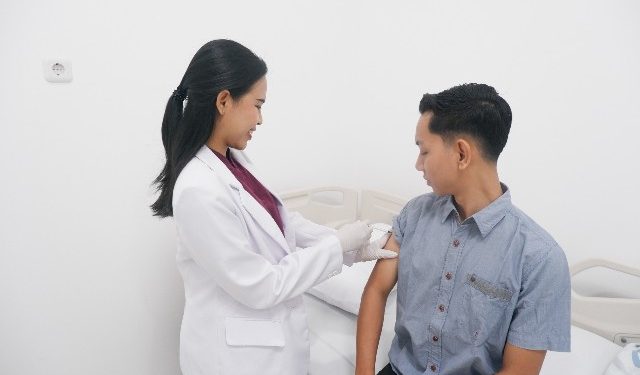 Klinik Vaksinasi Internasional RS Keluarga Sehat, Layani Vaksin Meningitis