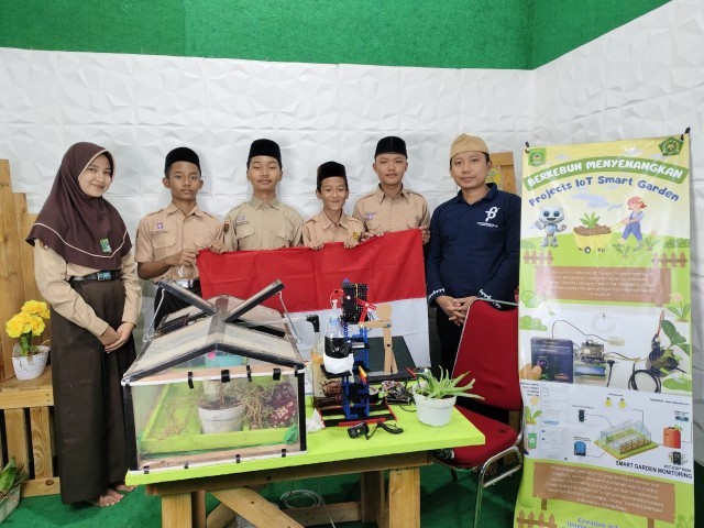Bersinar, Siswa MTsN 1 Pati Torehkan Prestasi Bergengsi
