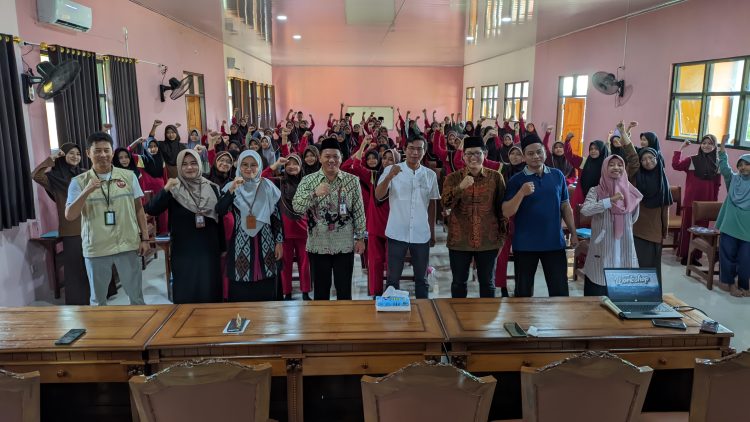 Wujudkan Siswa dan Guru Melek Jurnalistik, MTsN 1 Pati Kembali Gelar Workshop