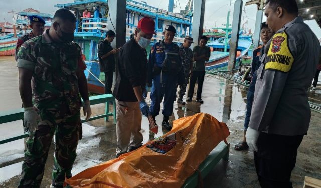 ABK Kapal Juwana Meninggal Dunia di Perairan Flores.