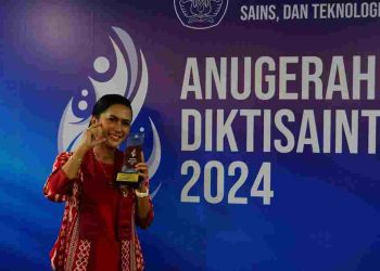 Gold Winner dari Mendiktisaintek!! UKSW Raih Anugerah Diktisaintek 2024 Bidang Kerja Sama