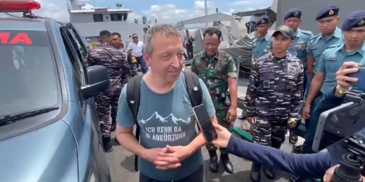 WNA Korban KM Putri Papua Ungkap Rasa Syukur Usai Diselamatkan TNI AL