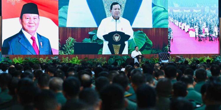 Arahan Presiden Republik Indonesia Kepada Komandan Satuan TNI