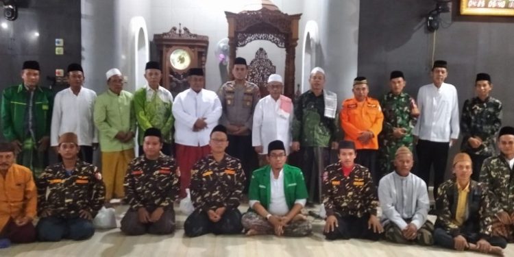 Merajut Kebersamaan di Bulan Suci: Lailatul Ijtima dan Tarawih Keliling MWC NU Wedarijaksa