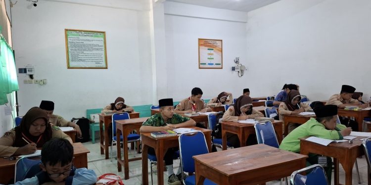 MTs ABADIYAH SUKSES JADI TUAN RUMAH BABAK PRELIMINARY WORLD MATHEMATICS INVITATIONAL (WMI) 2025