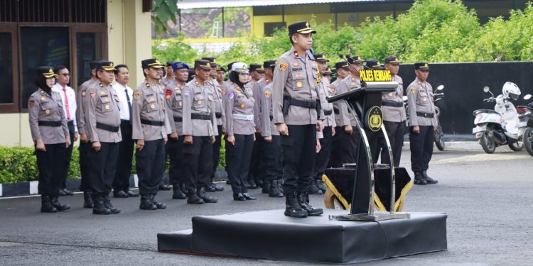 Wakapolres Rembang Pimpin Upacara Hari Kesadaran Nasional (HKN) di Bulan Ramadhan