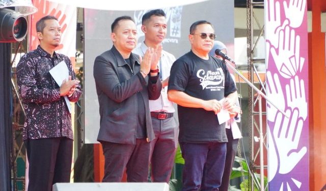 Hadiri Reuni Sekawan Syawal SMAN 1 Pati, Bupati Sudewo Beri Beasiswa untuk Siswa Kurang Mampu, Bantuan Hingga Rp 2,5 Juta per Bulan