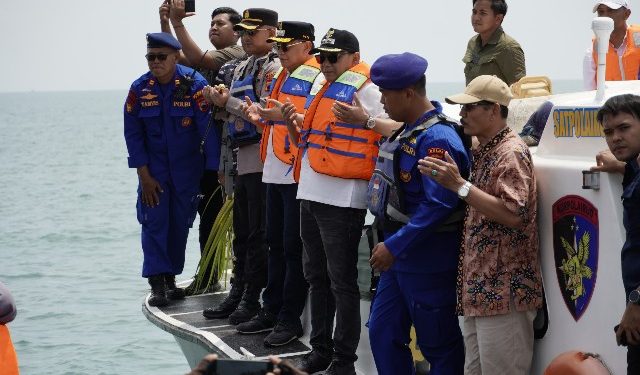 Hadiri Sedekah Laut Juwana, Bupati Pati Tegaskan Komitmennya Dukung Sektor Perikanan dan Benahi Infrastruktur TPI