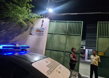 Patroli Malam Hari Satgas Samapta Polres Rembang, Dialogis Dengan Petugas Keamanan Himbau Waspada Premanisme
