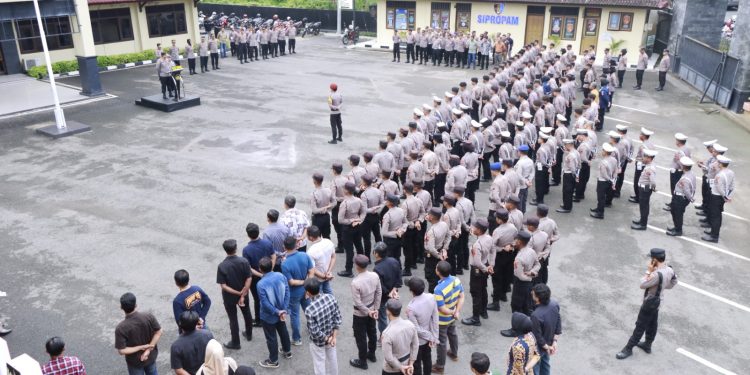 Cek Kondisi Personil, Kapolres Rembang Gelar Konsolidasi Pasca Kegiatan May Day 2025