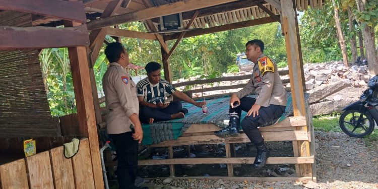 Blusukan Tatap Muka Dengan Warga, Bhabinkamtibmas Polsek Pancur Sosialisasikan Anti Premanisme