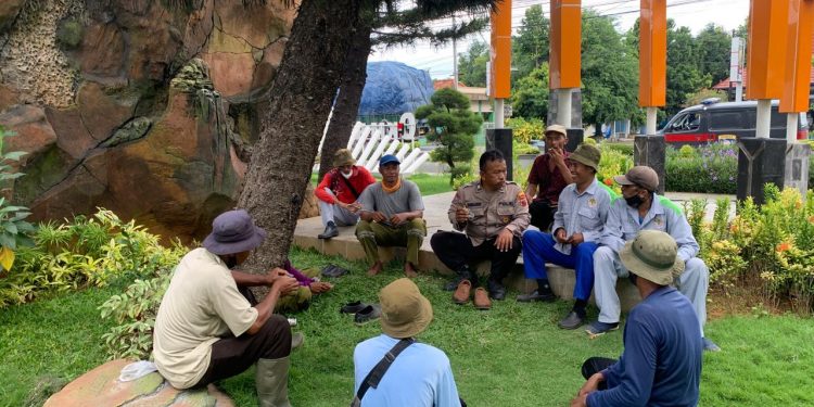Turun Langsung Gelar Binluh, Satgas Binmas Polres Rembang Tekan Aksi Premanisme