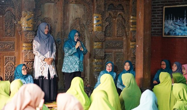 Waspadai Bahaya Gawai, Atik Sudewo Ajak Ibu-Ibu Jadi Garda Terdepan Lindungi Anak di Era Digital