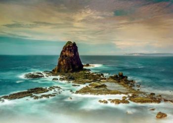 Pantai Papuma Jember Jatim