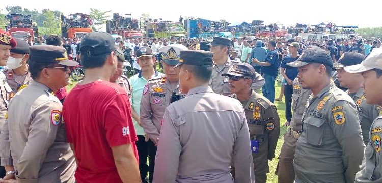 Polresta Pati Tertibkan Sound Horeg Saat Karnaval di Desa Bendokaton Kidul Tayu