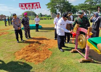Wakapolres Rembang Turut Hadiri Acara Penutupan TMMD Sengkuyung Tahap II Tahun 2025 di Desa Temperak Sarang
