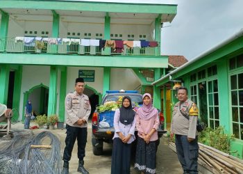 Dari Pasar Karanganyar ke Pesantren: Cara Polisi Kebumen Menyemai Solidaritas