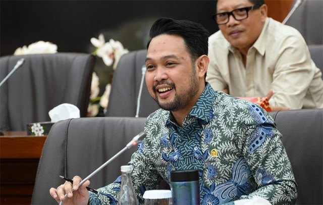 DPR: Stop Beri Bonus ke Direksi BUMN yang Rugi