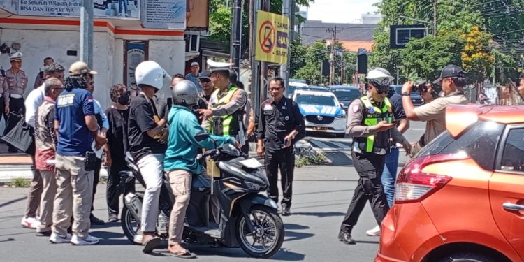 Polisi Gelar Rekonstruksi Kecelakaan Yang Tewaskan Mahasiswa, Hadirkan Kuasa Hukum dan Keluarga Korban