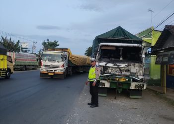 Dua Truk Terlibat Kecelakaan di Jalan Juwana – Batangan, Kerugian Capai Rp 15 Juta