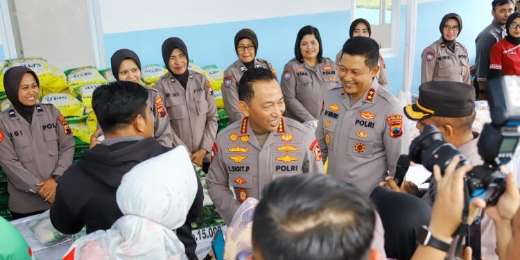 Bantu Masyarakat Penuhi Kebutuhan Dasar dengan Harga Terjangkau, Kapolri Buka Gerakan Pangan Murah di Gedawang