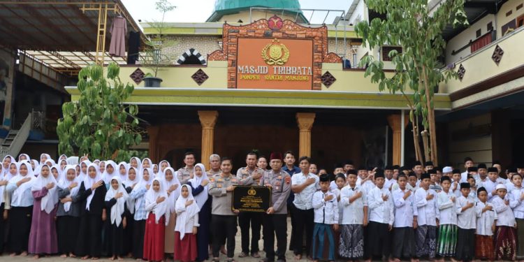 Dari Polisi untuk Santri: Kapolres Wonogiri Resmikan Masjid Tribrata di Ponpes Binaan Anggota Polri