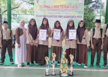 Taklukkan Puncak MGMP 2025, MTs Abadiyah Duduki Podium Juara I Mapel Matematika