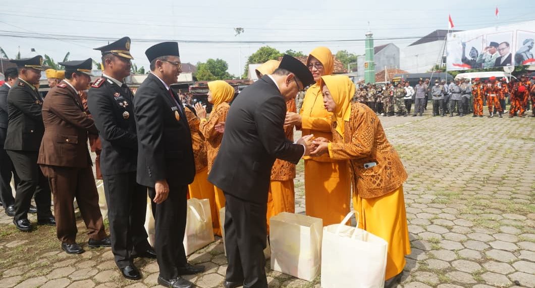 Jadi Irup Hari Pahlawan, Bupati Ajak Berjuang Bersama demi Pembangunan