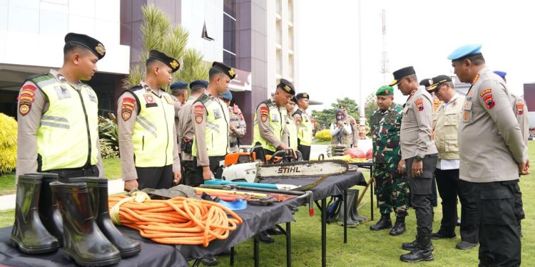 Siaga Hadapi Cuaca Ekstrim, Polda Jateng Gelar Apel Kesiapan Tanggap Darurat Bencana Hidrometeorologi