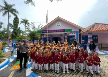Polsanak Satlantas Rembang Hadirkan Pembelajaran Disiplin yang Ceria di TK Bhayangkari 48
