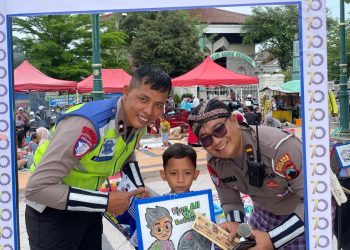 Satlantas Polres Rembang Hadirkan “Art Policing” di Alun-Alun, Edukasi Keselamatan Berlalu Lintas dengan Cara Kreatif