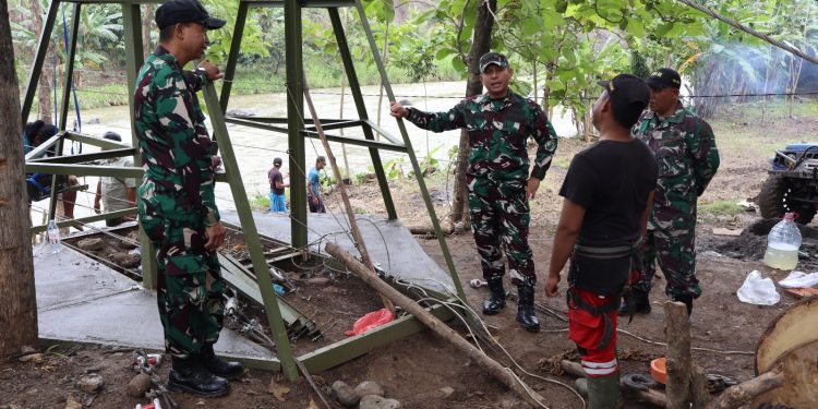 Dandim 0714/Salatiga Tinjau Pembangunan Jembatan Gantung Penghubung Kabupaten Semarang–Grobogan