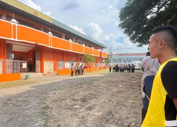Wakapolres Rembang Pimpin Apel Pengamanan dan Hadiri Laga Uji Coba PSIR Rembang vs Persipur Purwodadi