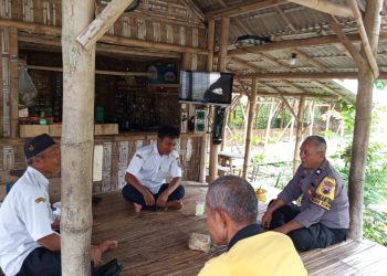 Blusukan Kamtibmas, Bhabinkamtibmas Polsek Sumber Pererat Silaturahmi dengan Warga Binaan