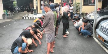 Patroli Dini Hari Gagalkan Adu Mekanik 25 Pemuda di Sukolilo, Polisi Wajibkan Absen Bareng Orang Tua