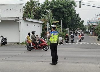 Satuan Lalu Lintas Polres Rembang Terapkan E-Tilang Handheld, Tingkatkan Transparansi Penegakan Hukum