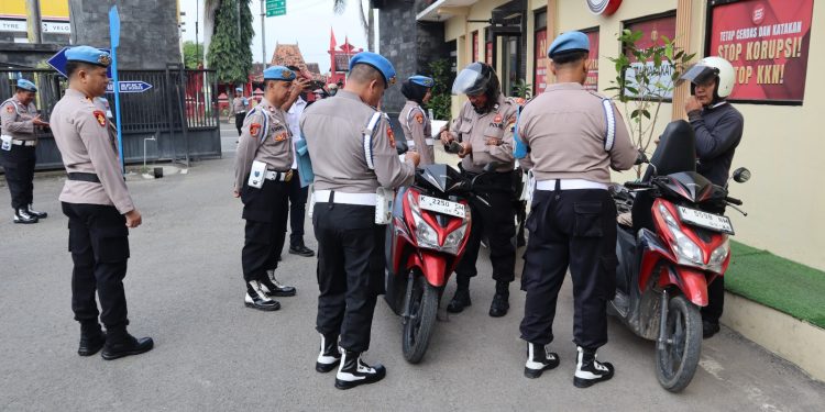 Subbid Provos Bid Propam Polda Jateng Laksanakan Gaktiblin di Polres Rembang