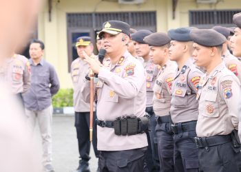 Kapolres Rembang Pimpin Apel Power On Hand, Tekankan Kewaspadaan dan Soliditas Personel