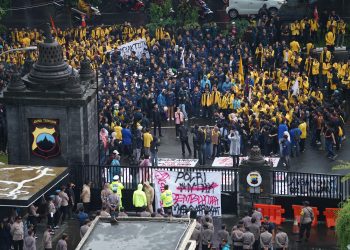 Sampaikan Aspirasi Secara Tertib, Polda Jateng Apresiasi Kedewasaan Mahasiswa Dalam Berdemokrasi