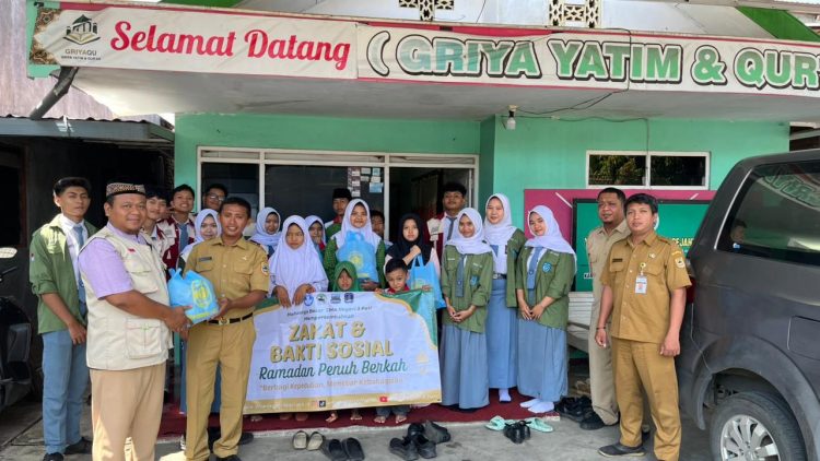 Griya Yatim & Quran Terima Paket Sembako untuk Anak Yatim dan Duafa dari OSIS SMAN 3 Pati