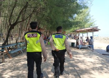 Polres Rembang Amankan Wisata Pasir Putih Wates dalam Ops Ketupat Candi 2026
