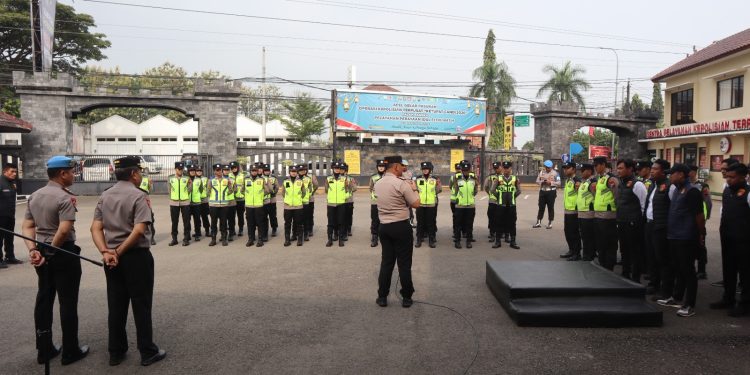 Kapolres Rembang Cek Kesiapan Tim Negosiator dan Penegakan Hukum, Antisipasi Situasi Kontinjensi
