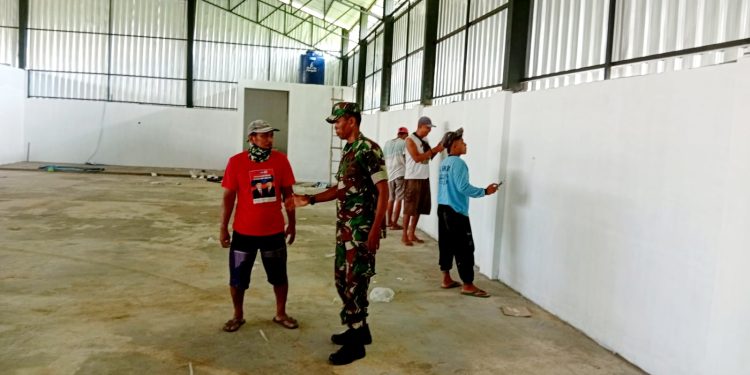 Warga Tlogorejo Antusias, Babinsa Terjun Langsung Dampingi Pembangunan KDKMP
