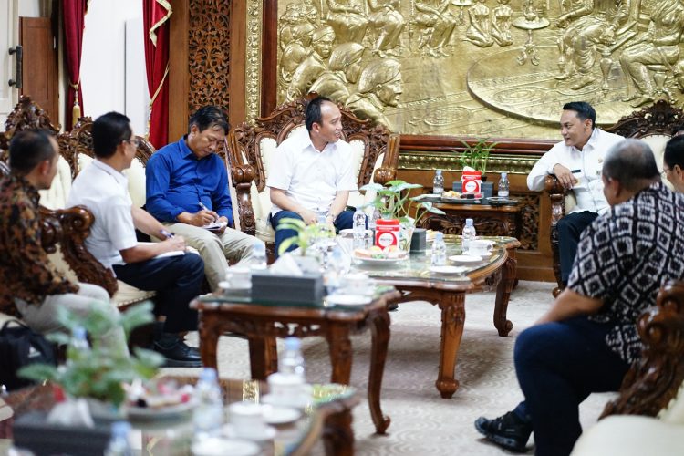 Universitas Diponegoro Jajaki Program Beasiswa Kurang Mampu untuk Warga Pati