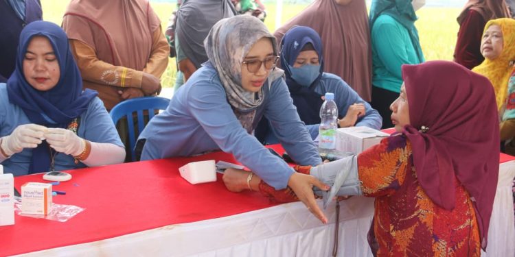 Dekat dan Gratis, Warga Winong Pati Terbantu Layanan Kesehatan di TMMD