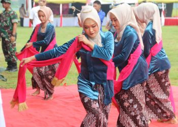 ‎Tari Gambyong SMK Al-Fallah Curi Perhatian di Pembukaan TMMD ke-128 Pati