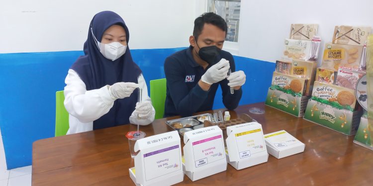 Komitmen Polres Rembang, Si Dokkes Pastikan Makanan Program MBG Higienis dan Aman