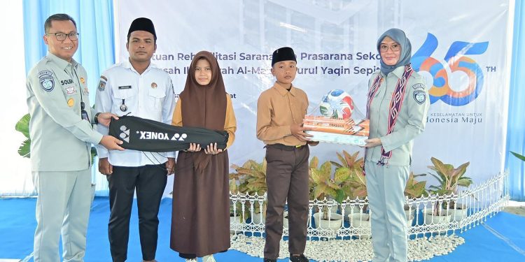 Jasa Raharja Rehabilitasi Sekolah di Lombok Tengah, Perkuat Akses Pendidikan Berkualitas di NTB